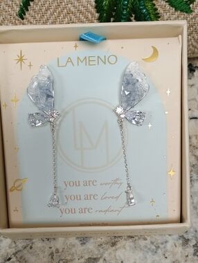 NWT La Meno DrusY Quartz Crystal Blue Butterfly Wing Drop Dangle Earrings